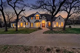 531 E Hickory Ridge Cir, Argyle, TX 76226 - Photo 2