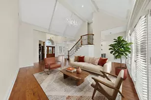 531 E Hickory Ridge Cir, Argyle, TX 76226 - Photo 6