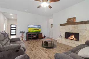 189 Chester Rd, Springtown, TX 76082 - Photo 16