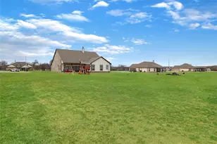 189 Chester Rd, Springtown, TX 76082 - Photo 28