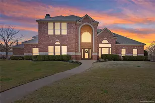 319 Winding Creek Ln, Waco, TX 76657 - Photo 2