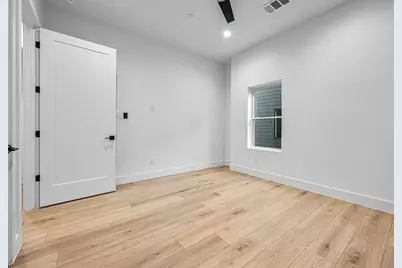 2203 Hondo Avenue #201, Dallas, TX 75219 - Photo 12