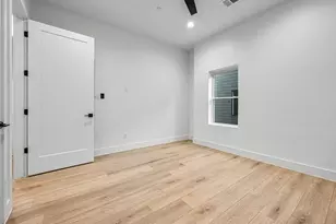 2203 Hondo Ave, Dallas, TX 75219 - Photo 12