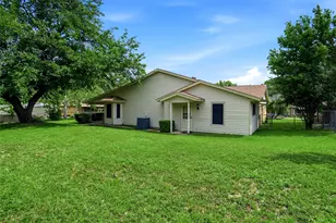 1004 Gladstone Ave, Azle, TX 76020 - Photo 22