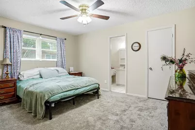 1004 Gladstone Avenue, Azle, TX 76020 - Photo 14