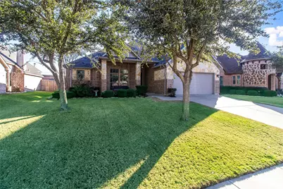 208 Atlantic Avenue, Waxahachie, TX 75165 - Photo 4
