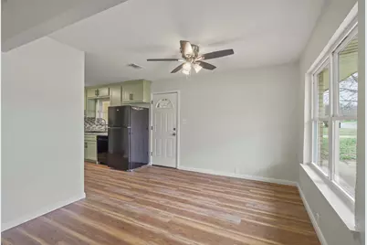 732 W Bullock Street, Denison, TX 75020 - Photo 6