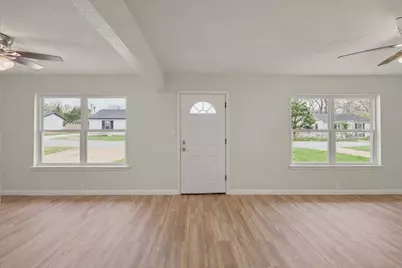 732 W Bullock Street, Denison, TX 75020 - Photo 8