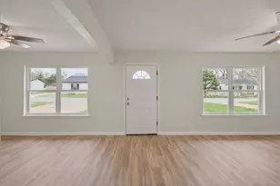 732 W Bullock St, Denison, TX 75020 - Photo 8