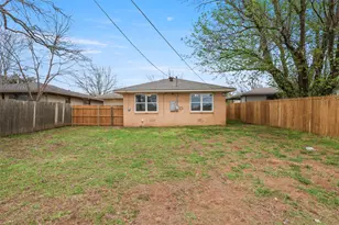 732 W Bullock St, Denison, TX 75020 - Photo 4