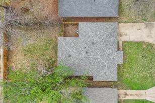 732 W Bullock St, Denison, TX 75020 - Photo 28