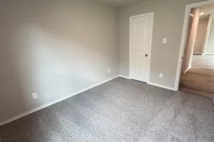 16625 Laguna Vis St, Fort Worth, TX 76247 - Photo 12