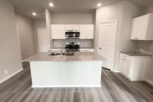 16625 Laguna Vis St, Fort Worth, TX 76247 - Photo 2