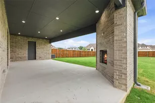 702 Anne Rd, Van Alstyne, TX 75495 - Photo 24