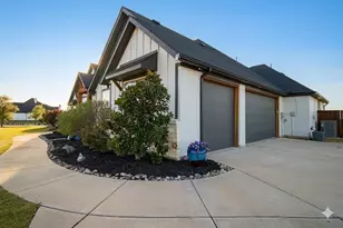 820 Dove Meadow Trl, Waxahachie, TX 75167 - Photo 4