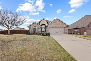 6810 Volunteer Dr, Greenville, TX 75402 - Photo 1