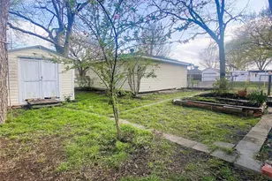 308 N Shawnee St, Ennis, TX 75119 - Photo 32