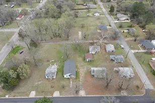 1138 Fitzhugh, Paris, TX 75460 - Photo 12