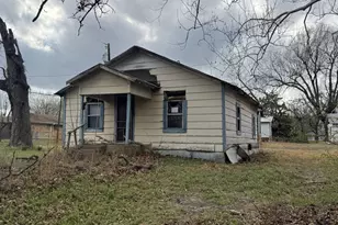 1138 Fitzhugh, Paris, TX 75460 - Photo 4