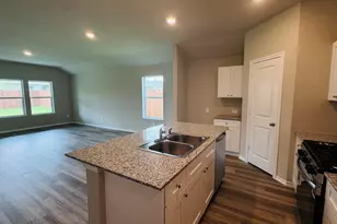 16569 Port Arthur Pl, Fort Worth, TX 76247 - Photo 4