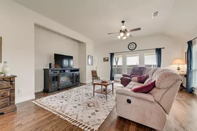 548 Hay Meadow Drive, Waxahachie, TX 75165 - Photo 12