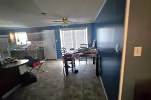 12106 Brisbane Ave, Farmers Branch, TX 75234 - Photo 4