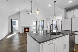 5005 Shadetree St, Little Elm, TX 76227 - Photo 14