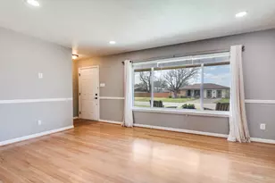 2418 Patricia Ln, Garland, TX 75041 - Photo 10