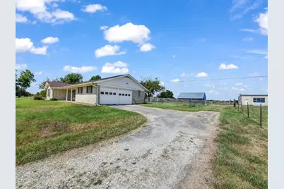 5108 Woodard Avenue, Cleburne, TX 76033 - Photo 4