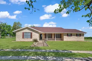 5108 Woodard Ave, Cleburne, TX 76033 - Photo 1