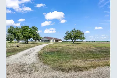 5108 Woodard Avenue, Cleburne, TX 76033 - Photo 6