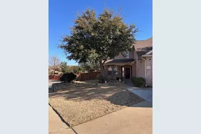 1060 Valley Vista Drive, Irving, TX 75063 - Photo 2