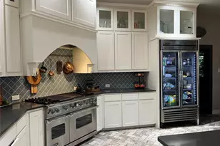 8513 Hudson St, North Richland Hills, TX 76180 - Photo 12