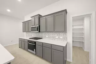 724 Scarlet Sage Dr, Waxahachie, TX 75165 - Photo 6