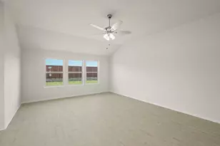 728 Scarlet Sage Dr, Waxahachie, TX 75165 - Photo 10