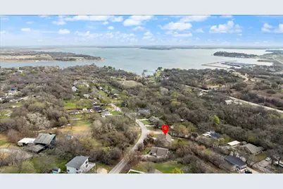 512 Alameda Road, Azle, TX 76020 - Photo 2