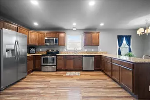 512 Alameda Rd, Azle, TX 76020 - Photo 8