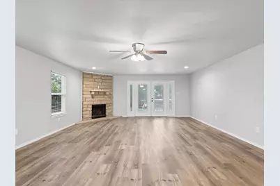 4404 W Fernwood Court, Granbury, TX 76049 - Photo 20