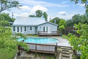 4404 W Fernwood Ct, Granbury, TX 76049 - Photo 4