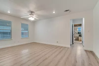 5524 Lyons Road, Garland, TX 75043 - Photo 10