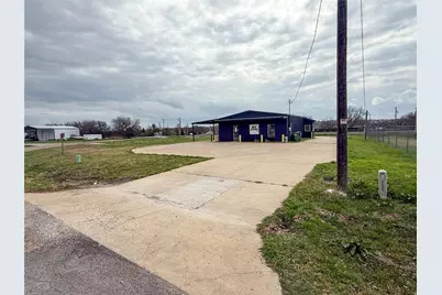 300 E Railroad Avenue, Godley, TX 76044 - Photo 4