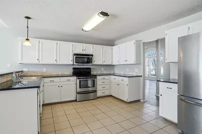 5713 Sea Breeze Lane, Fort Worth, TX 76135 - Photo 6