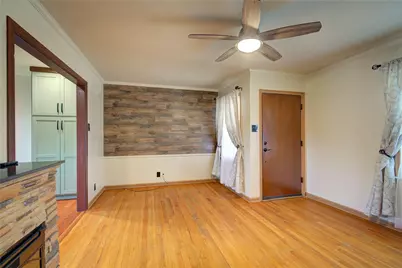 210 E Daugherty Drive, Garland, TX 75041 - Photo 10