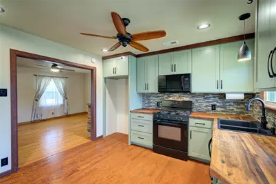 210 E Daugherty Drive, Garland, TX 75041 - Photo 12