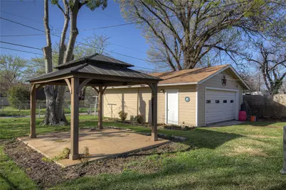 210 E Daugherty Drive, Garland, TX 75041 - Photo 28