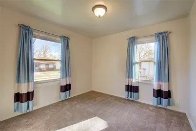 210 E Daugherty Drive, Garland, TX 75041 - Photo 18
