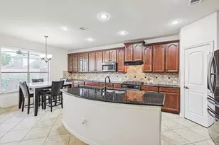 2964 Bahia, Grand Prairie, TX 75054 - Photo 4