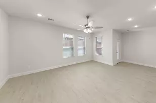 2634 Copper Breaks St, Dallas, TX 75228 - Photo 8