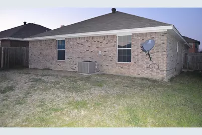 5305 Joshua Court, Sansom Park, TX 76114 - Photo 4