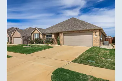 2809 Ranger Lane, Aubrey, TX 76227 - Photo 2